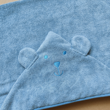 Carica l'immagine nel visualizzatore di Gallery, ACCAPPATOIO GRANDE 70x140 CON CAPPUCCIO IN BAMBOO 100% - ORSETTO - JEANS