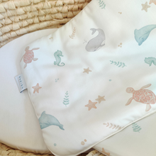 Carica l'immagine nel visualizzatore di Gallery, TRAPUNTA CON CUSCINO - MARE DI COCCOLE