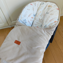 Carica l'immagine nel visualizzatore di Gallery, SACCO NANNA PER OVETTO - BEIGE & FIORI DEL CAMPO