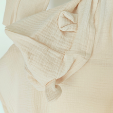 Carica l'immagine nel visualizzatore di Gallery, SET MARE - PONCHO, CUFFIETTA & SCIARPINA -MUSSOLA BIO - MANDORLA