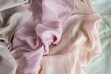 Carica l'immagine nel visualizzatore di Gallery, MUSSOLE IN BAMBOO 100% - DUO PACK - 65x65 - ROSA ANTICO & BIANCO