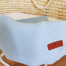 Carica l'immagine nel visualizzatore di Gallery, COPERTA A MAGLIA IN BAMBOO 100% - 80x100