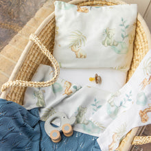 Carica l'immagine nel visualizzatore di Gallery, SET LENZUOLA CULLA E CARROZZINA - CUCCIOLI DELLA SAVANA