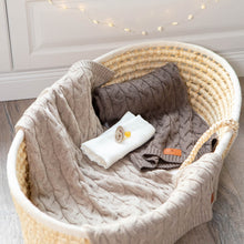 Carica l'immagine nel visualizzatore di Gallery, COPERTA IN LANA MERINO 100% - TRAMA TRECCIA - CHOCOLATE DREAM